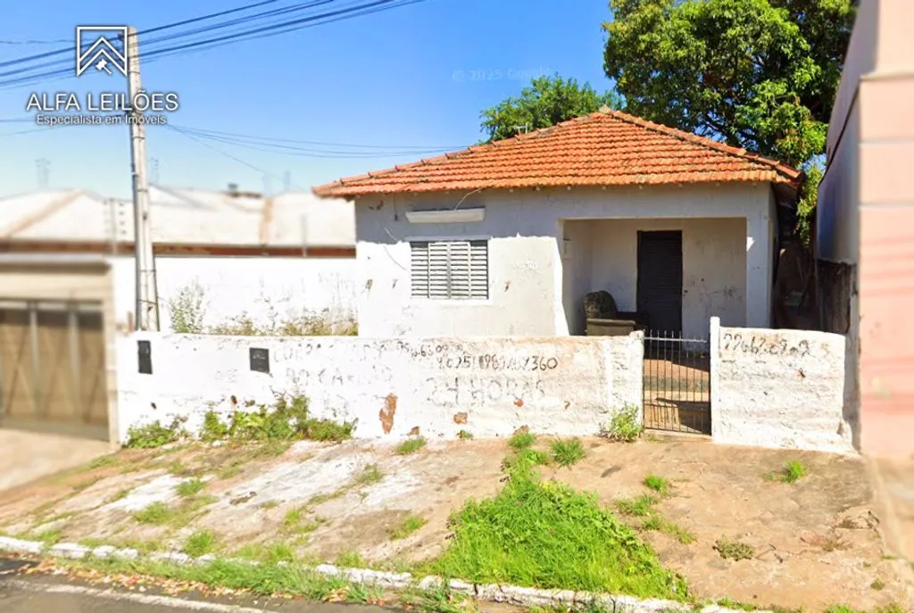 Catanduva (SP) - Casa no Bairro São Francisco com Terreno de 266m² — foto principal